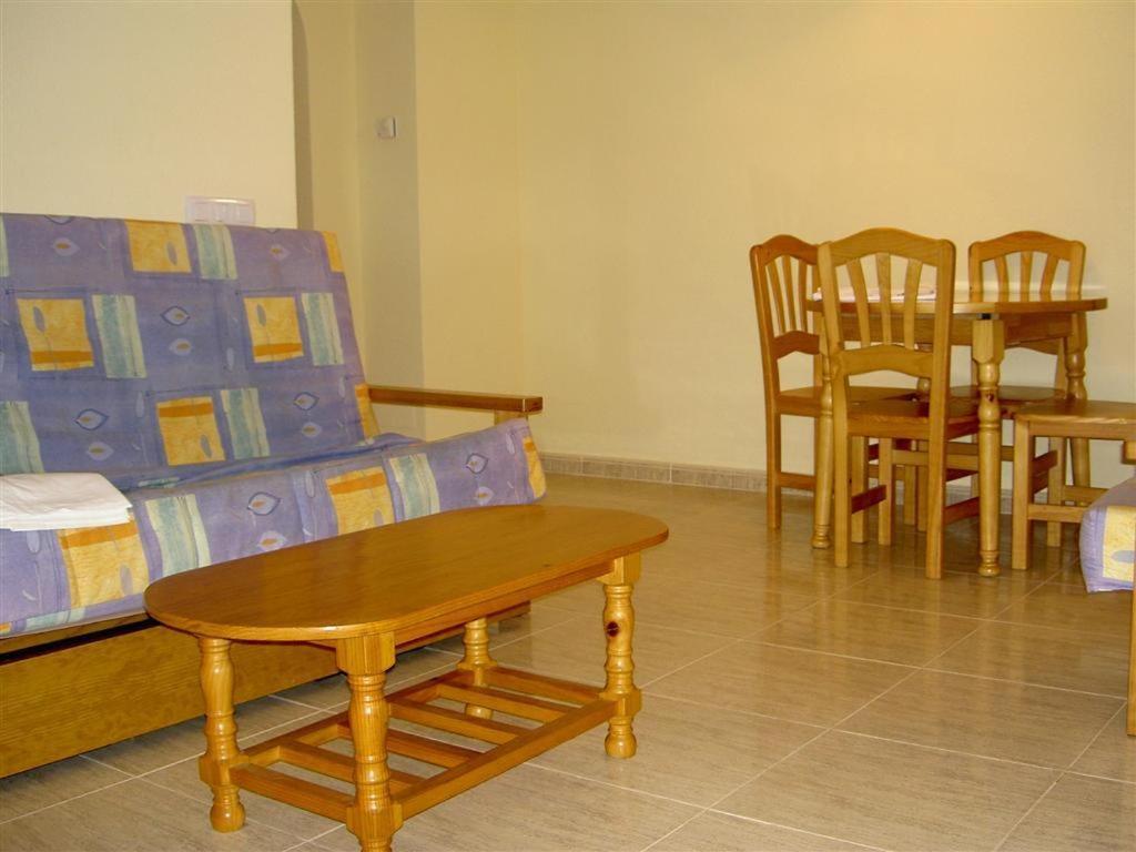 Apartamentos Turísticos Puerto Tomás Maestre La Manga del Mar Menor Exterior foto