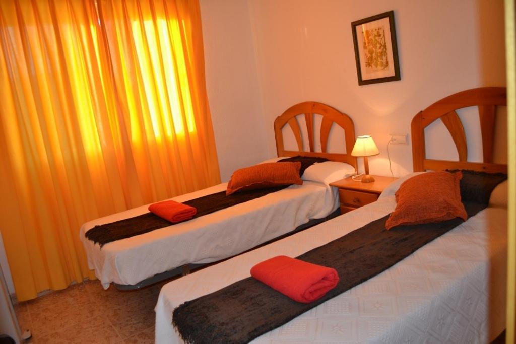 Apartamentos Turísticos Puerto Tomás Maestre La Manga del Mar Menor Quarto foto