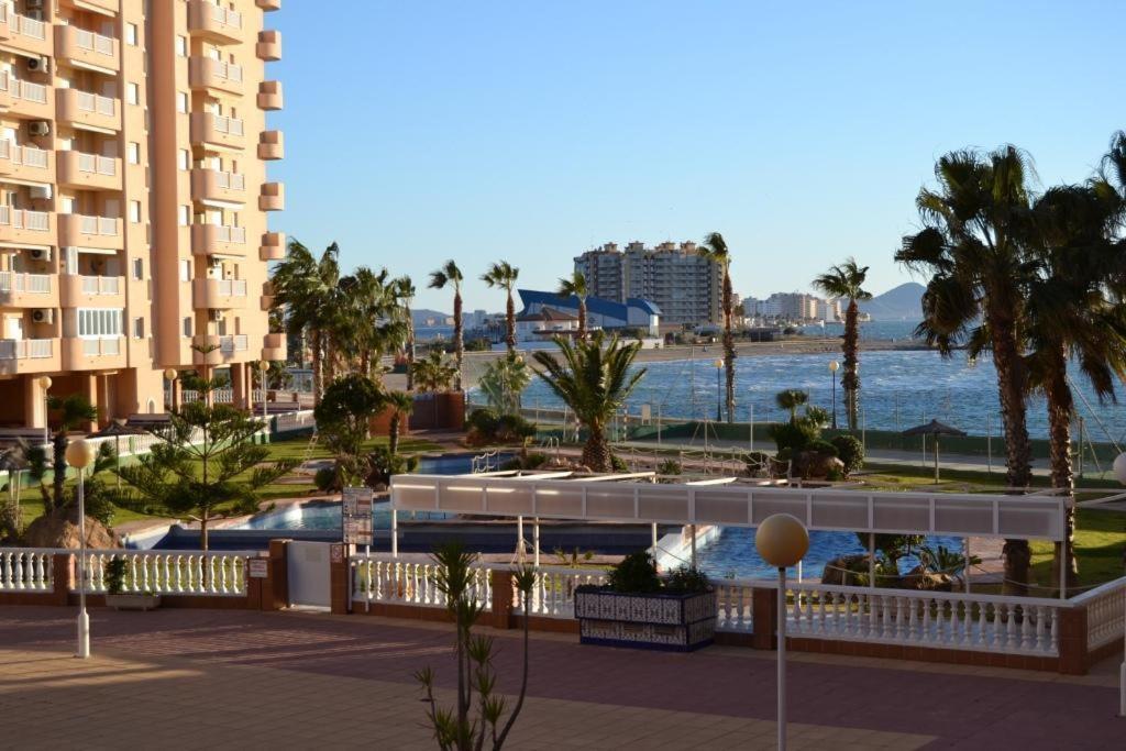 Apartamentos Turísticos Puerto Tomás Maestre La Manga del Mar Menor Exterior foto