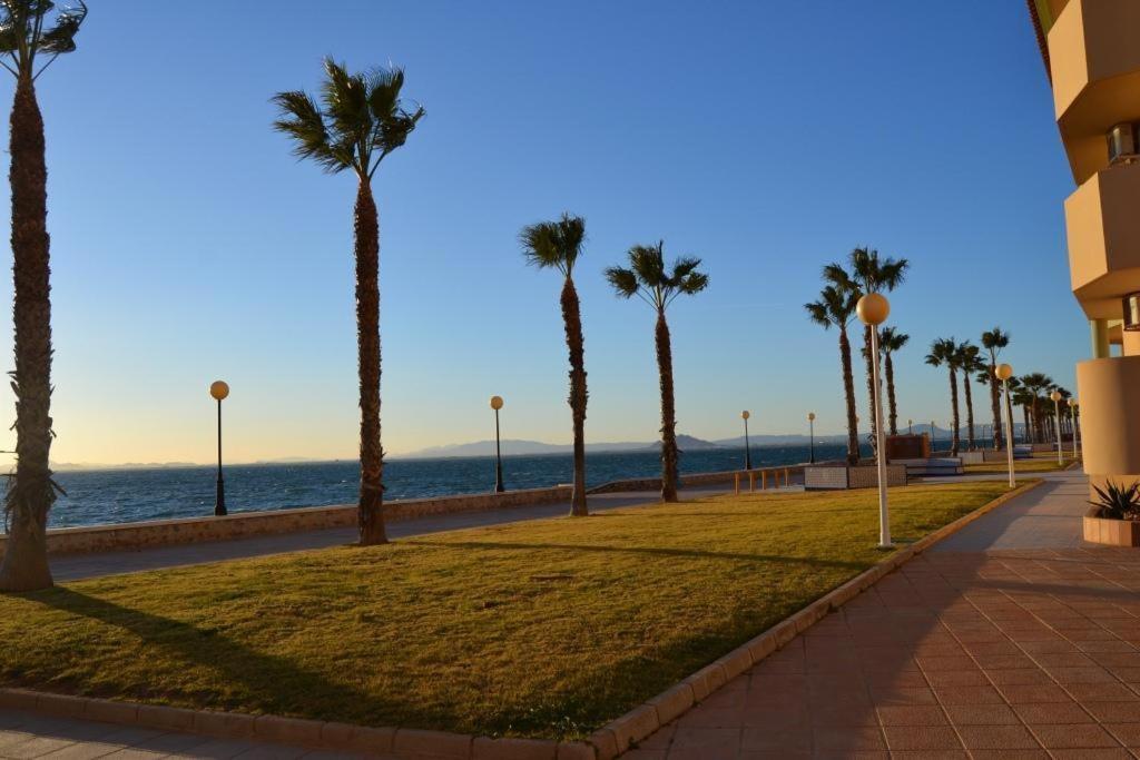 Apartamentos Turísticos Puerto Tomás Maestre La Manga del Mar Menor Exterior foto
